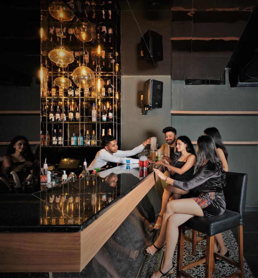Zone By The Park Gopalpur Hotel ภายนอก รูปภาพ
