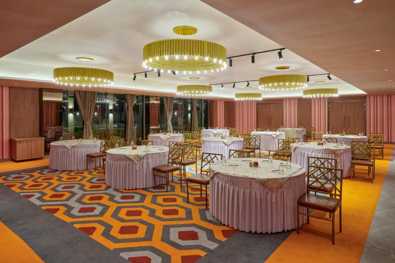 Zone By The Park Gopalpur Hotel ภายนอก รูปภาพ